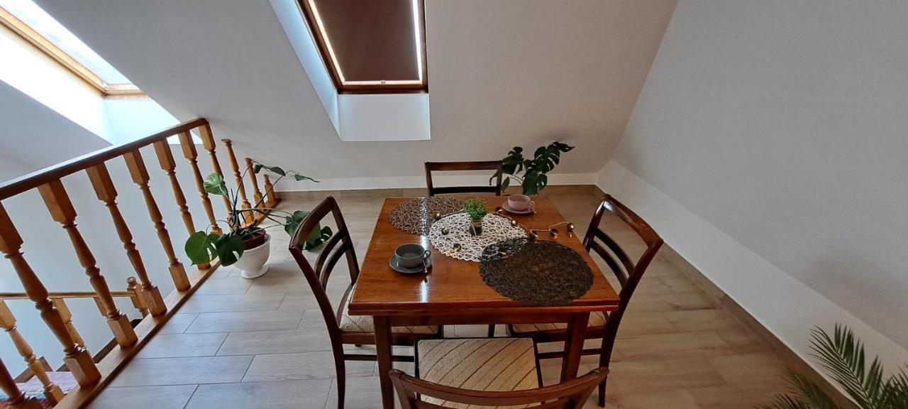 Babi Apartmanhaz Gyenesdias Luaran gambar